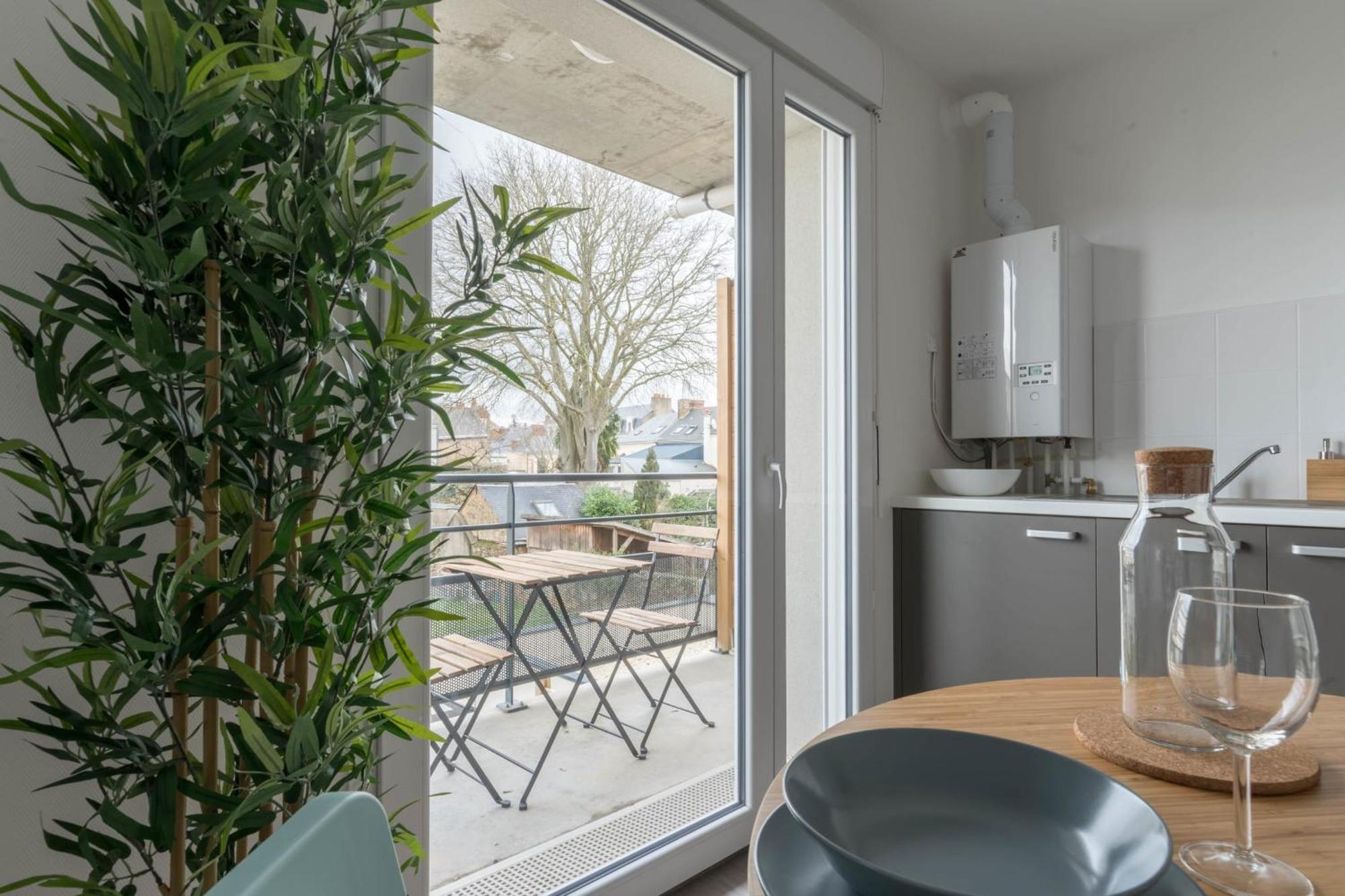 Camille - Studio Wifi Et Gare Le Mans Kültér fotó